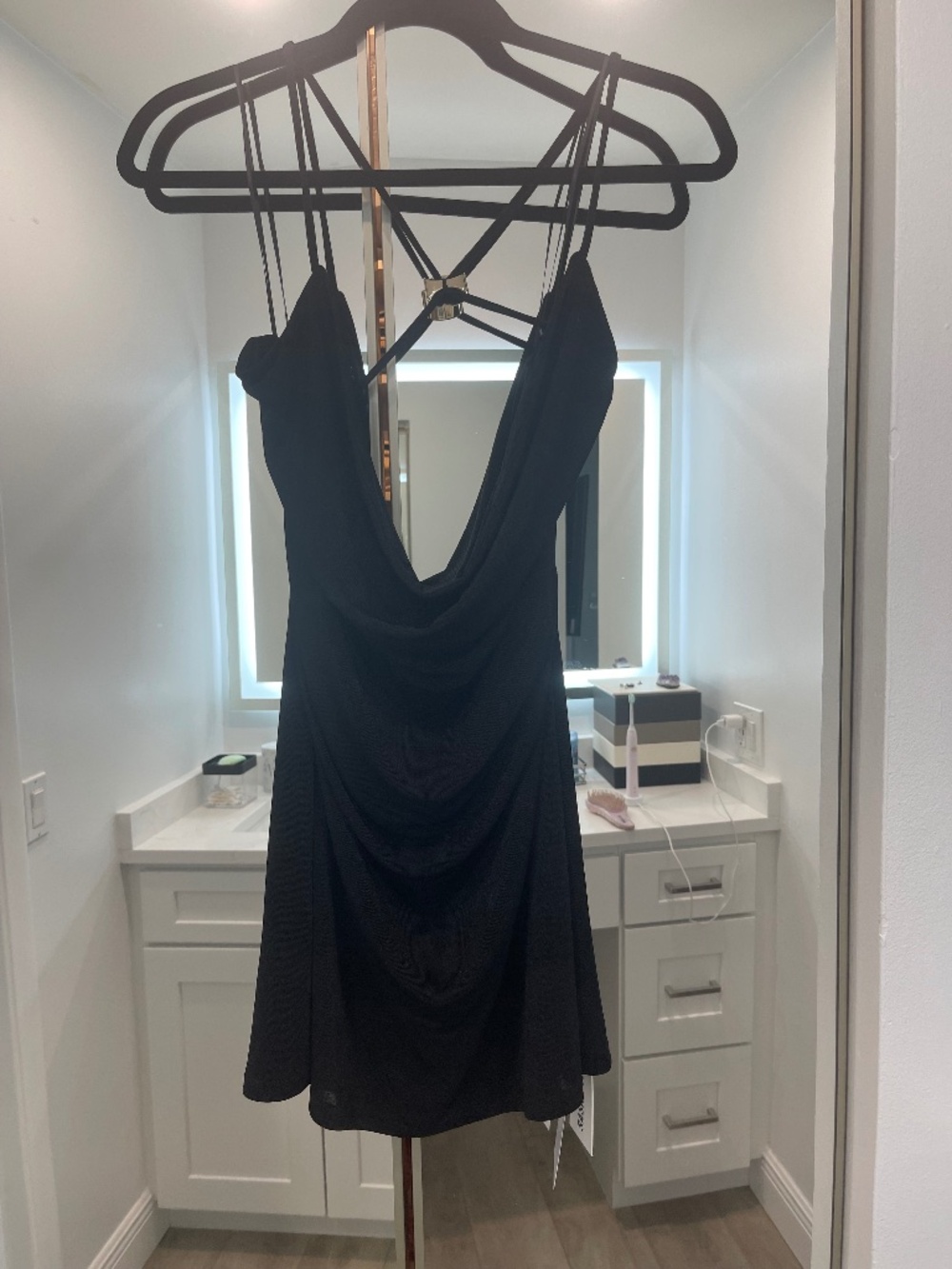 mini black dress
